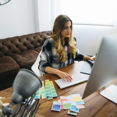 creative-graphic-designer-office